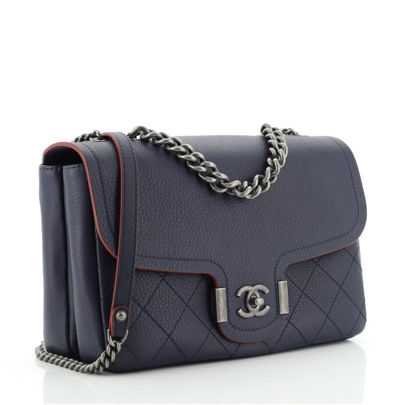 Nero Chanel Archi Chic Flap Borsa trapuntata in pelle di vitello granulata Media