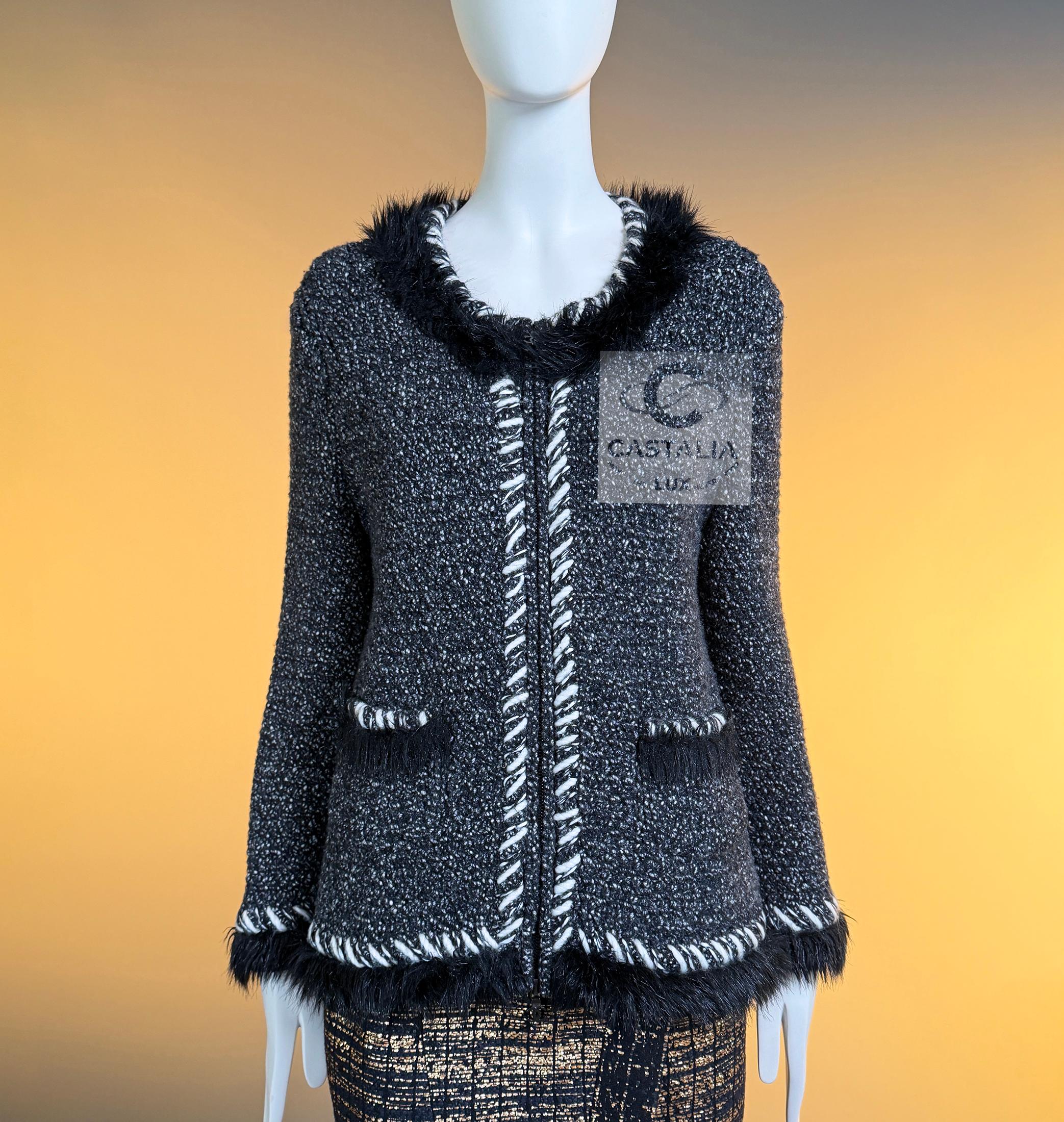 Jeket Collection CHANEL Arctic Collection Fluffy Cashmere Bouclé Jacket 42 FR For Sale ...