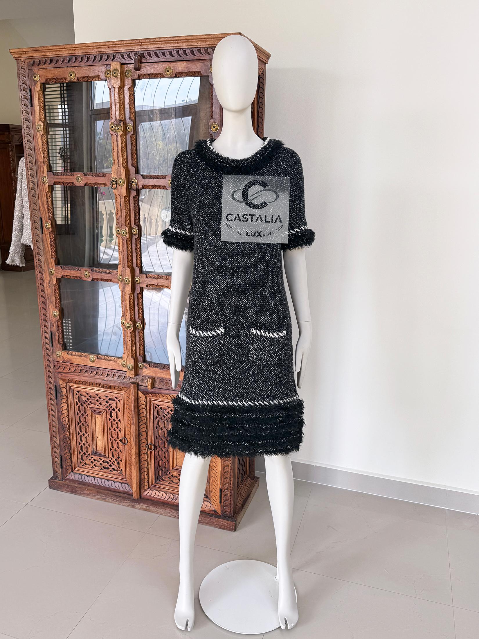 Chanel Arctic Collection Relaxed Style Cashmere Dress 40 FR For Sale 5