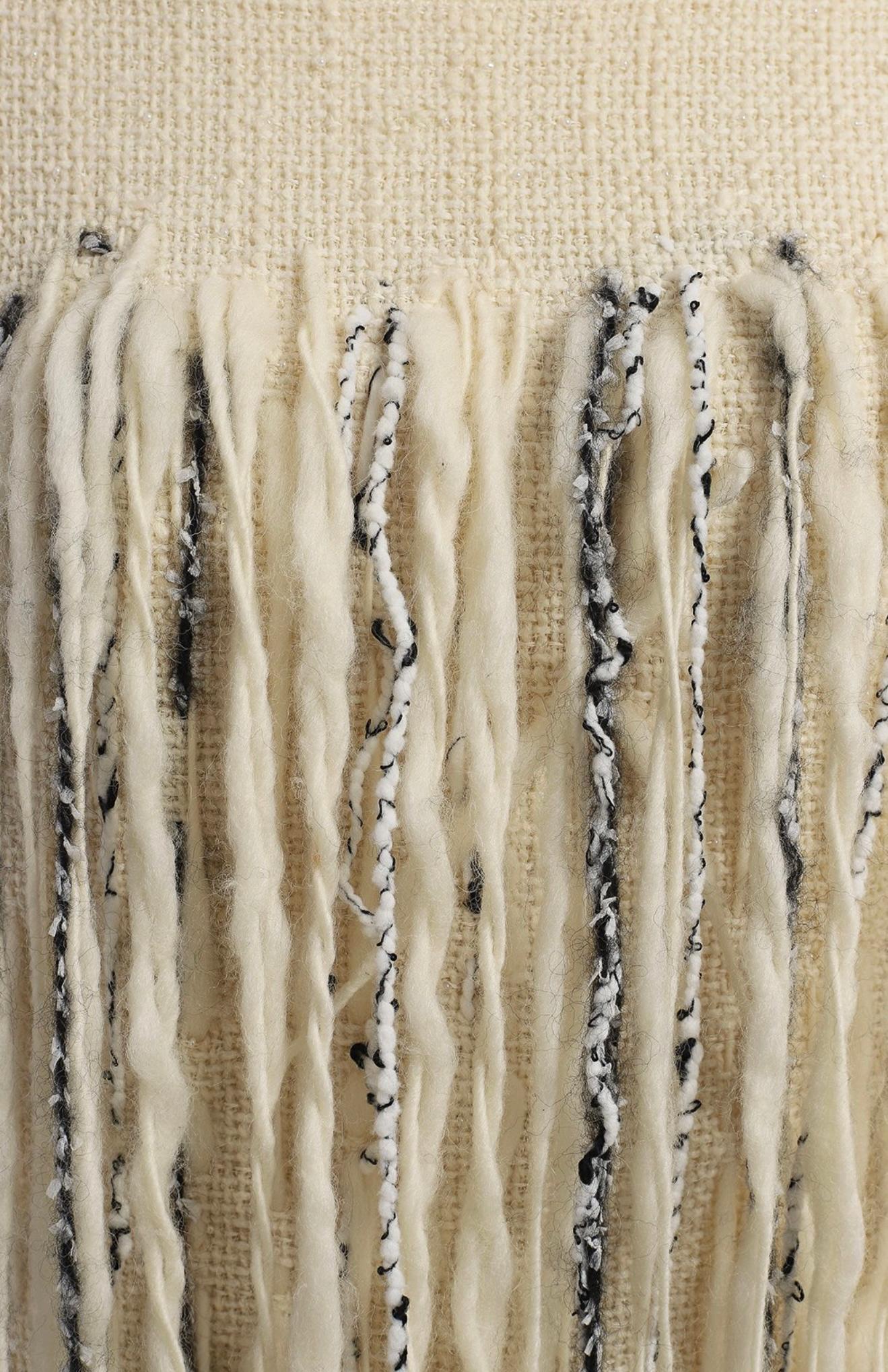 Chanel Arctic Collection Runway Fringe Tweed Ensemble 38 FR in vendita 7