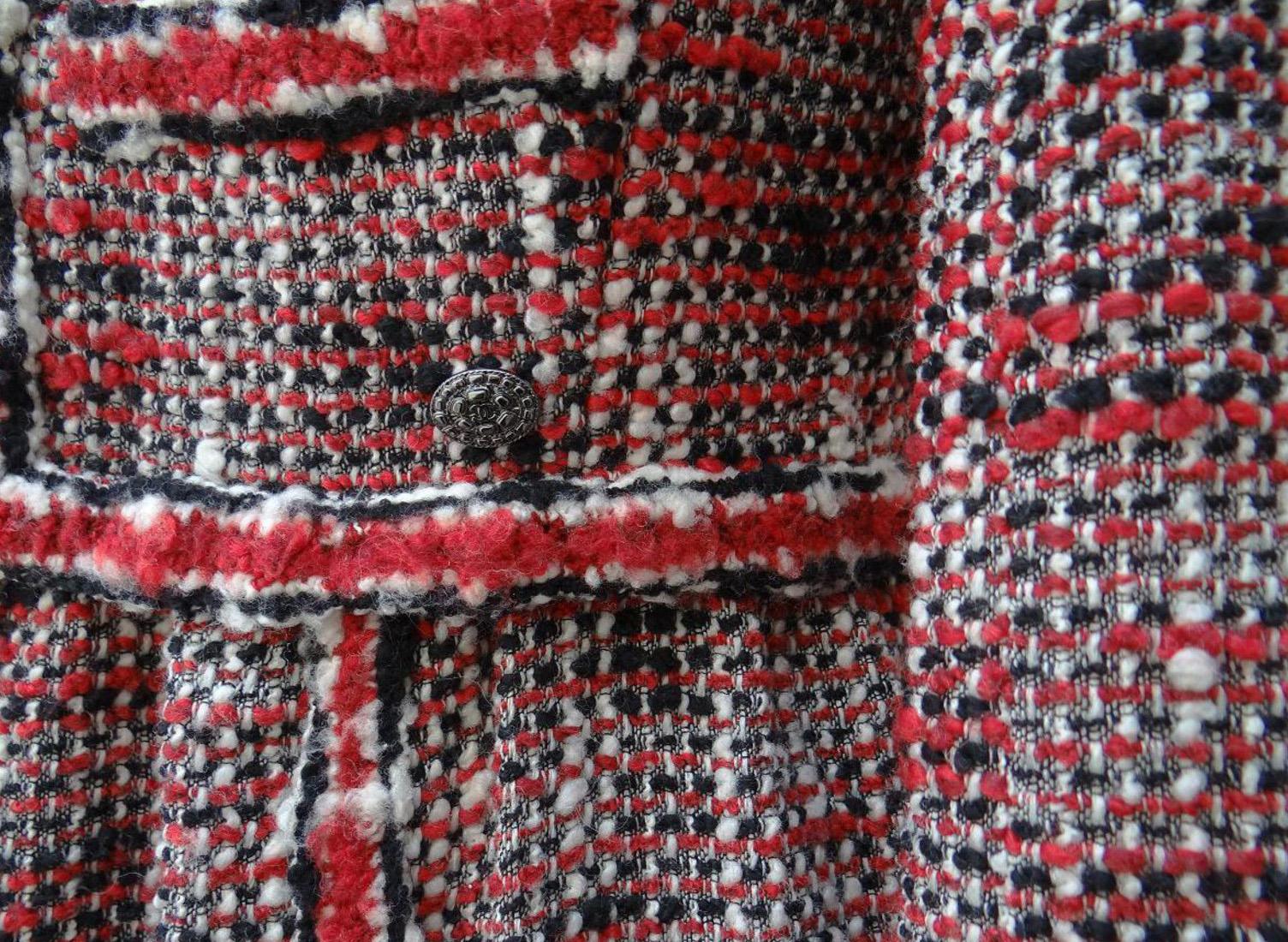 Campaigner Chanel Arctic Ice Abito in tweed Lesage 7