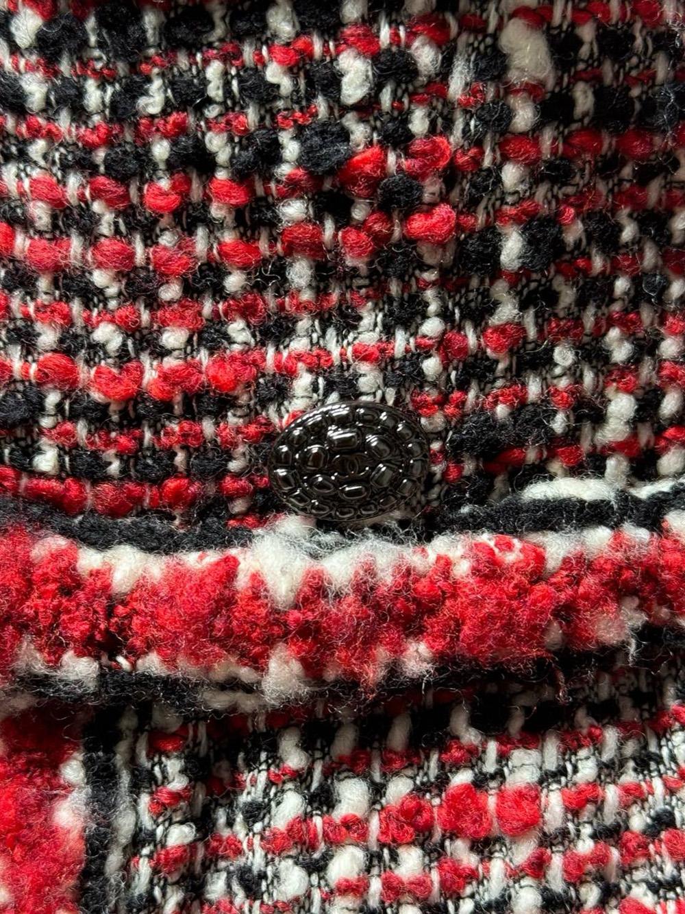 Campaigner Chanel Arctic Ice Abito in tweed Lesage 8