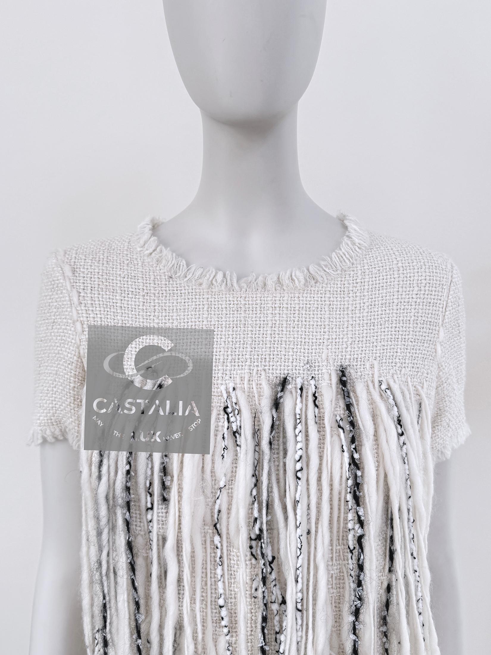 Chanel Arctic Ice Collection Iconic Fringe Tweed Dress 38 FR in vendita 5