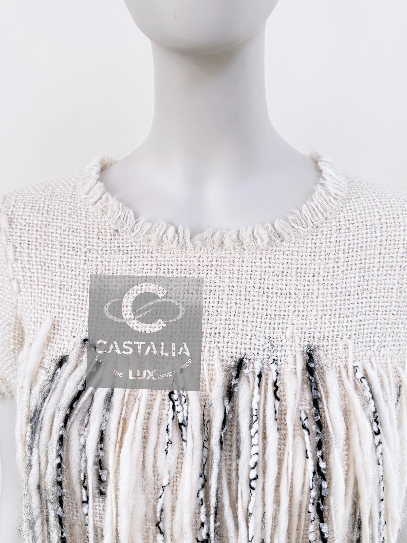 Chanel Arctic Ice Collection Iconic Fringe Tweed Dress 38 FR in vendita 9