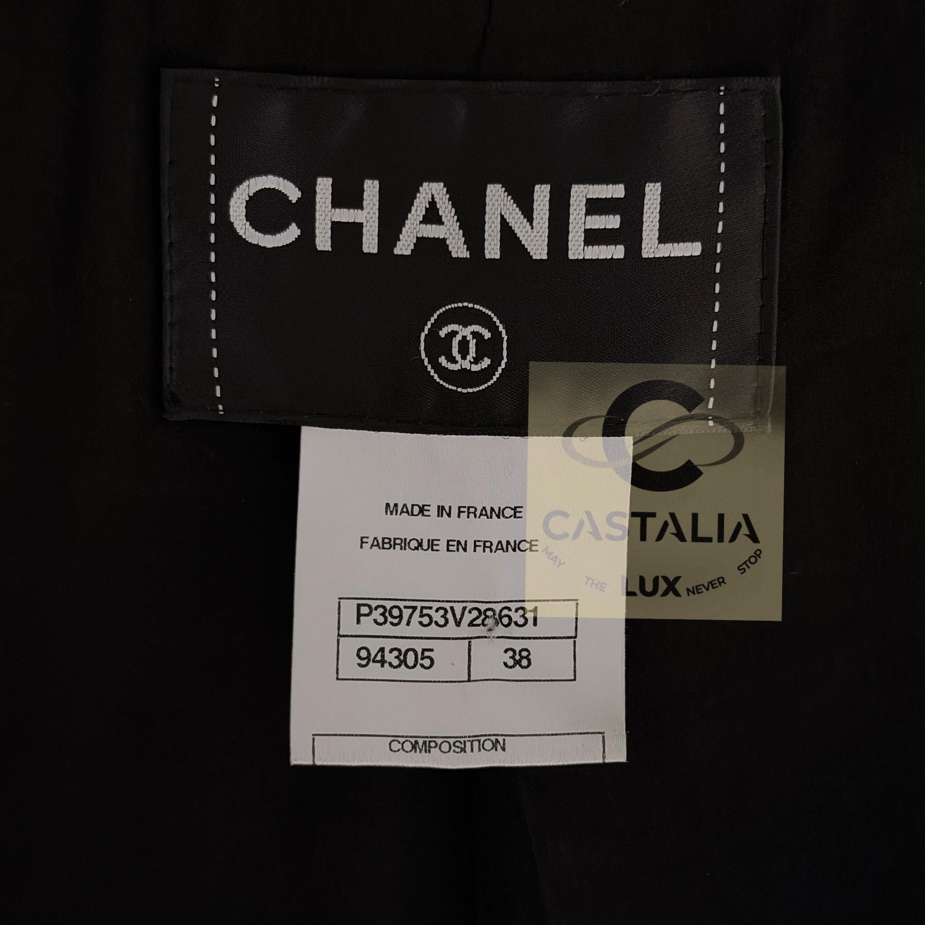 Chanel Chaqueta de tweed negro Arctic Ice Timeless 38 FR en venta 14