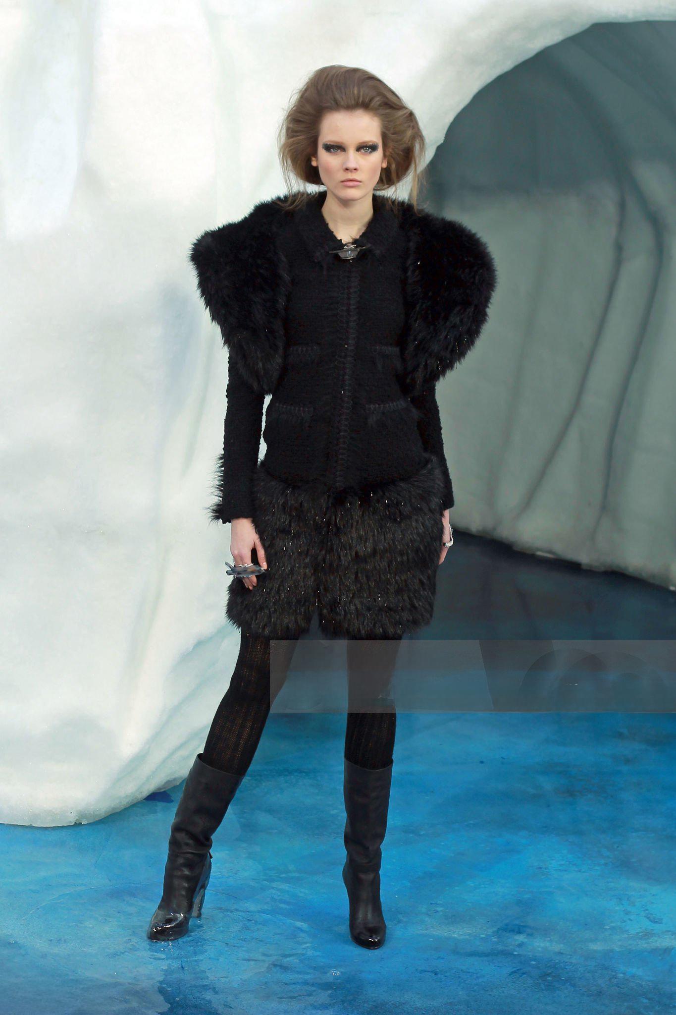 Chanel Chaqueta de tweed negro Arctic Ice Timeless 38 FR Negro en venta