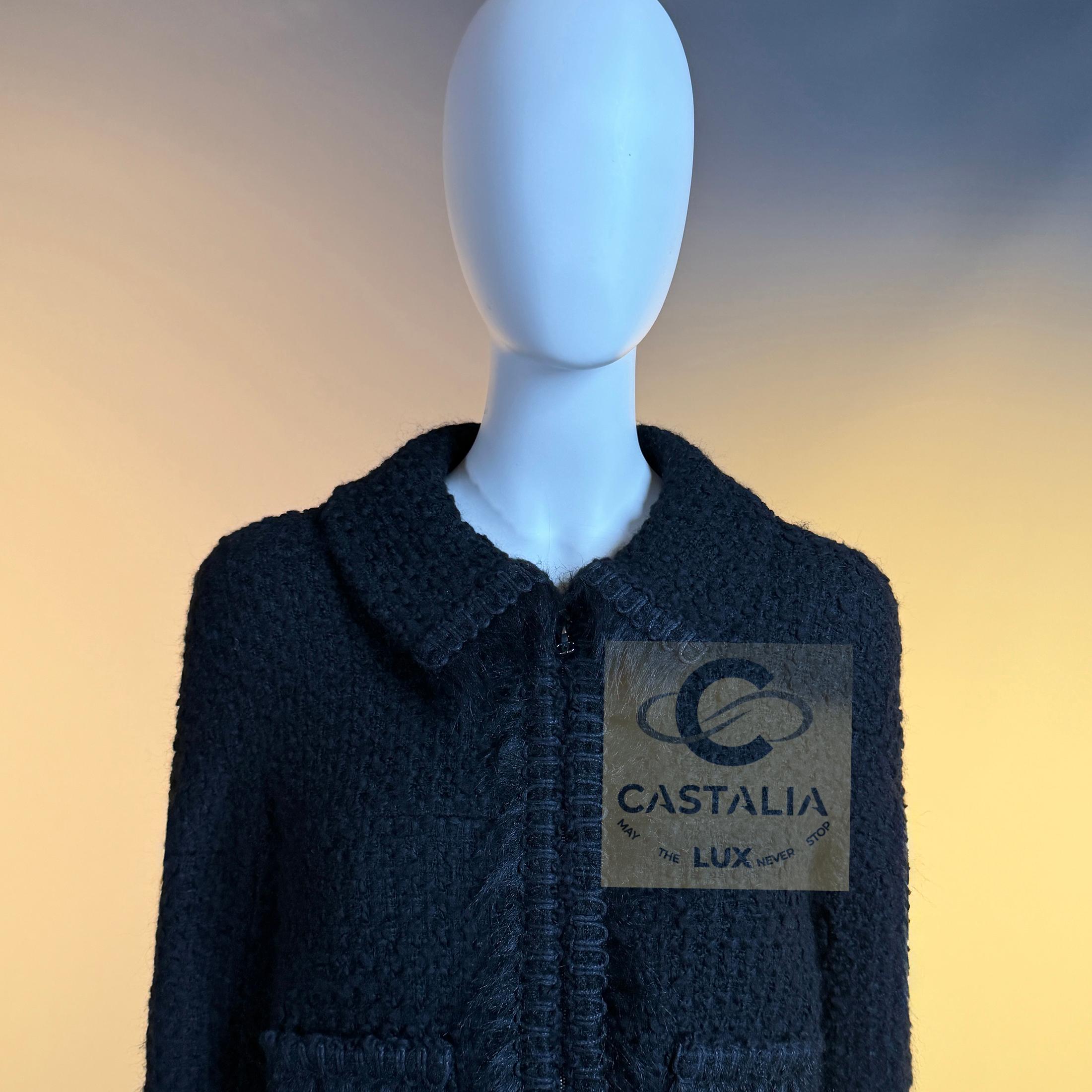 Chanel Chaqueta de tweed negro Arctic Ice Timeless 38 FR en venta 1