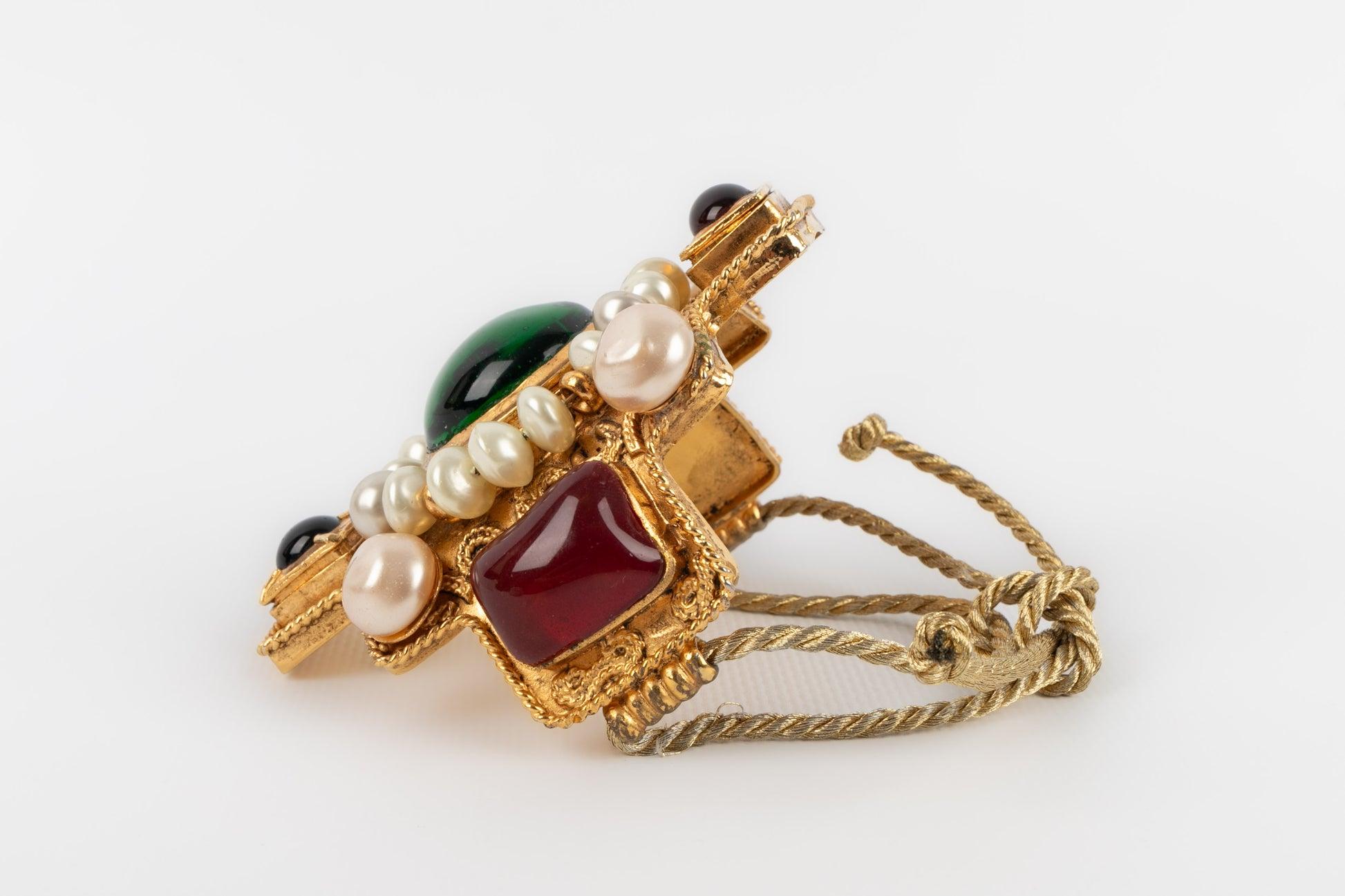 Chanel Arm Bracelet in Golden Metal, 1990/1991 1