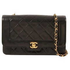 Vintage Chanel Around 1990 Made Edge Design Flap Turn-Lock Chain Bag Black