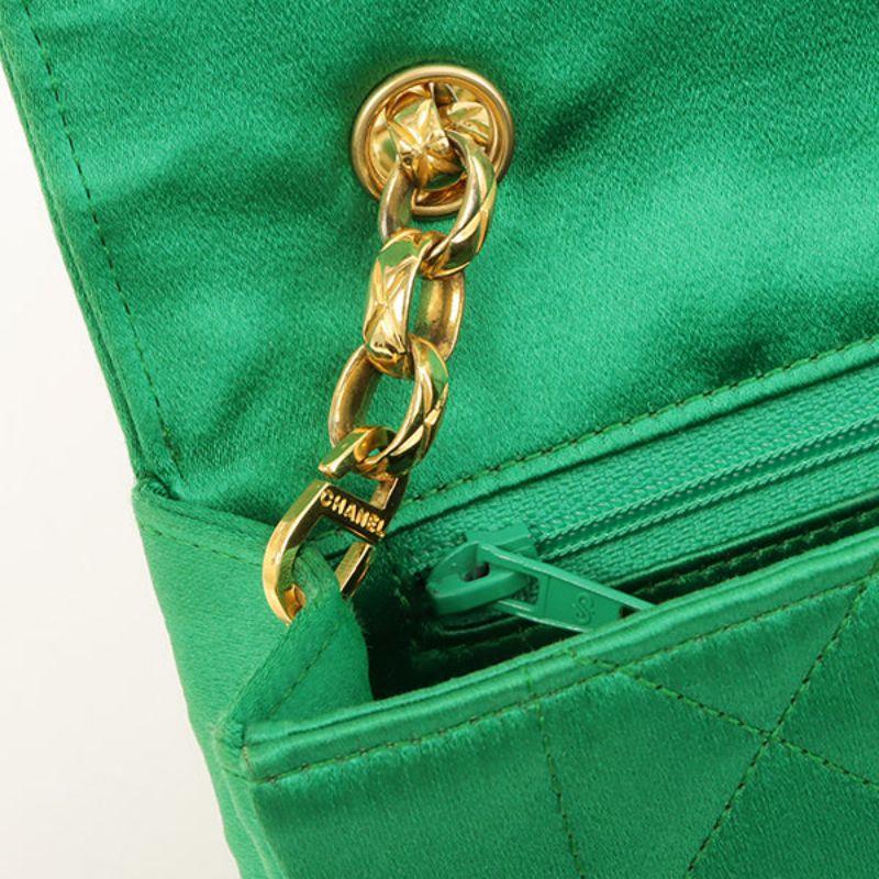 Chanel Around 1990 Made Silk Satin Diana Flap Bijou Chain Bag Mini Green 11