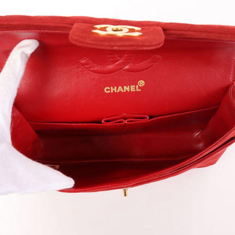 Chanel Around 1990 Made Suede V Stitch Classic Flap Chain Bag 25Cm Red For Sale 2