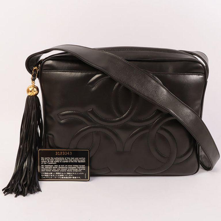 Chanel Around 1995 Made 3 CC Mark Stitch Fringe Shoulder Bag Black For Sale 4