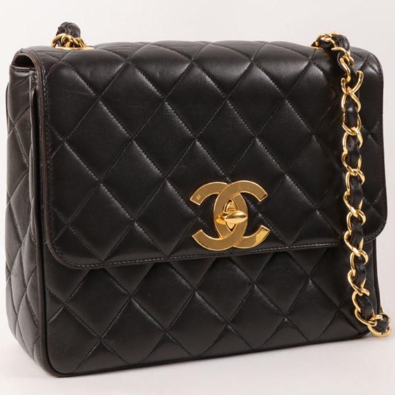 Chanel Around 1995 Made Big Cc Mark Plate Square Shoulder Bag Black

Additional information:
Measurements: H 20 x W 24 x D 8 cm 
Shoulder drop: 106 cm

This item has been used and may have some minor flaws.