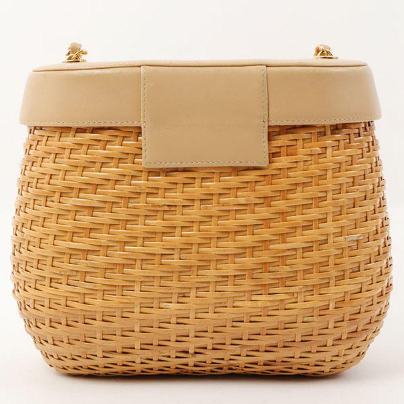 Chanel Around 1998 Made Rattan Turn-Lock Basket Chain Bag Beige In Good Condition In London, GB