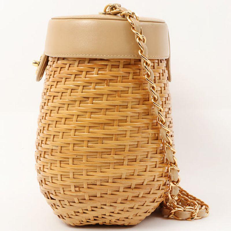 Chanel Around 1998 Made Rattan Turn-Lock Basket Chain Bag Beige 1