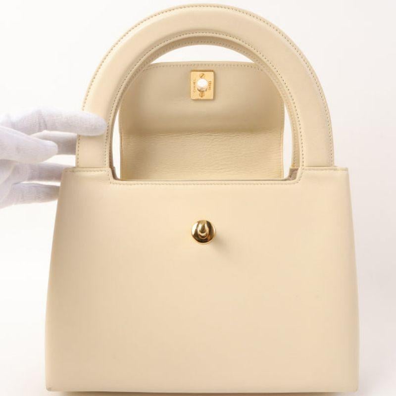 Chanel Around 1998 Made Turn-Lock Top Handle Bag Cream 10