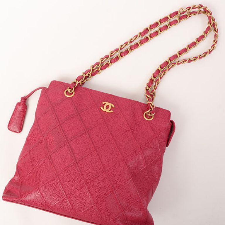Chanel Around 2000 Made Caviar Skin Wild Stitch CC Mark Tote Bag Rose Pink For Sale 9