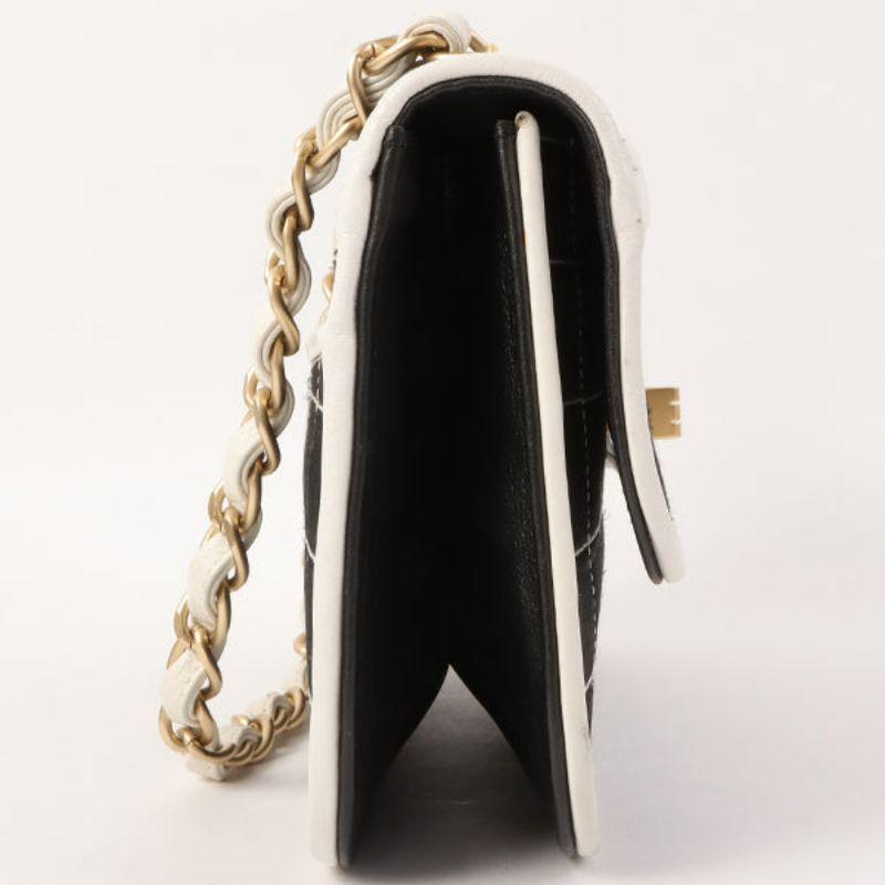 Women's Chanel Around 2000 Made Silk Satin Bicolor 2.55 Chain Top Handle Bag Black/White