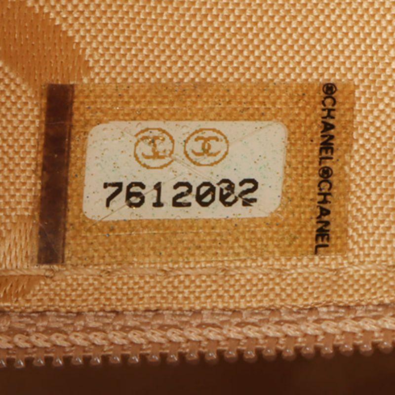Chanel Around 2001 Made Caviar Skin Square Turn-Lock Chocolate Bar Shoulder Bag For Sale 7