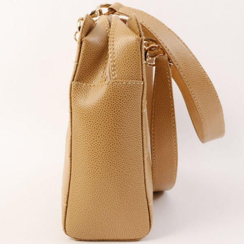 Chanel Around 2001 Made Caviar Skin Square Turn-Lock Chocolate Bar Shoulder Bag For Sale 1