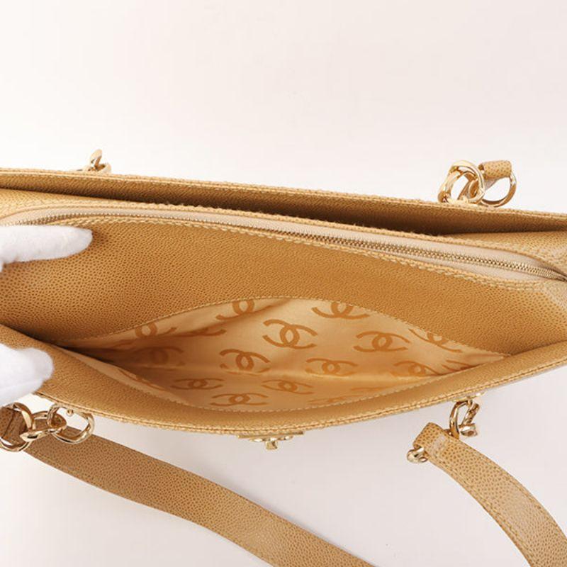 Chanel Around 2001 Made Caviar Skin Square Turn-Lock Chocolate Bar Shoulder Bag For Sale 3