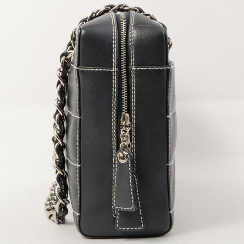 Women's Chanel Around 2001 Made Chocolate Bar Stitch Cc Mark Plate Chain Bag Dark Navy