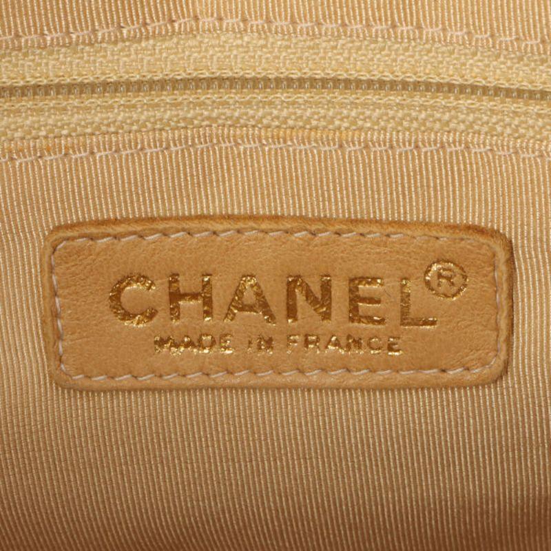 Chanel Around 2002 Caviar Skin Cc Mark Stitch Shoulder Bag Beige 3