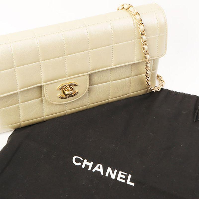Chanel Around 2002 Made Chocolate Bar Turn-Lcok Chain Bag Champagne Gold For Sale 16