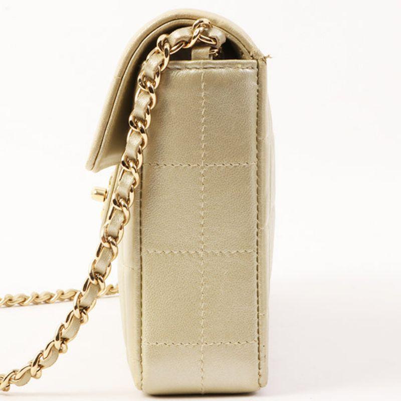Chanel Around 2002 Made Chocolate Bar Turn-Lcok Chain Bag Champagne Gold For Sale 1