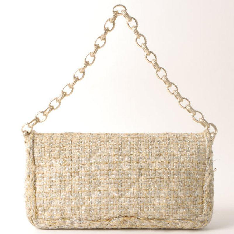 Chanel Around 2007 Made Tweed Cc Mark Plate Chain Shoulder Bag Beige/Silver/Gold In Good Condition In London, GB