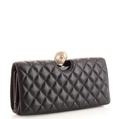 Chanel Around The World Kette Clutch Tasche Gestepptes Lammfell