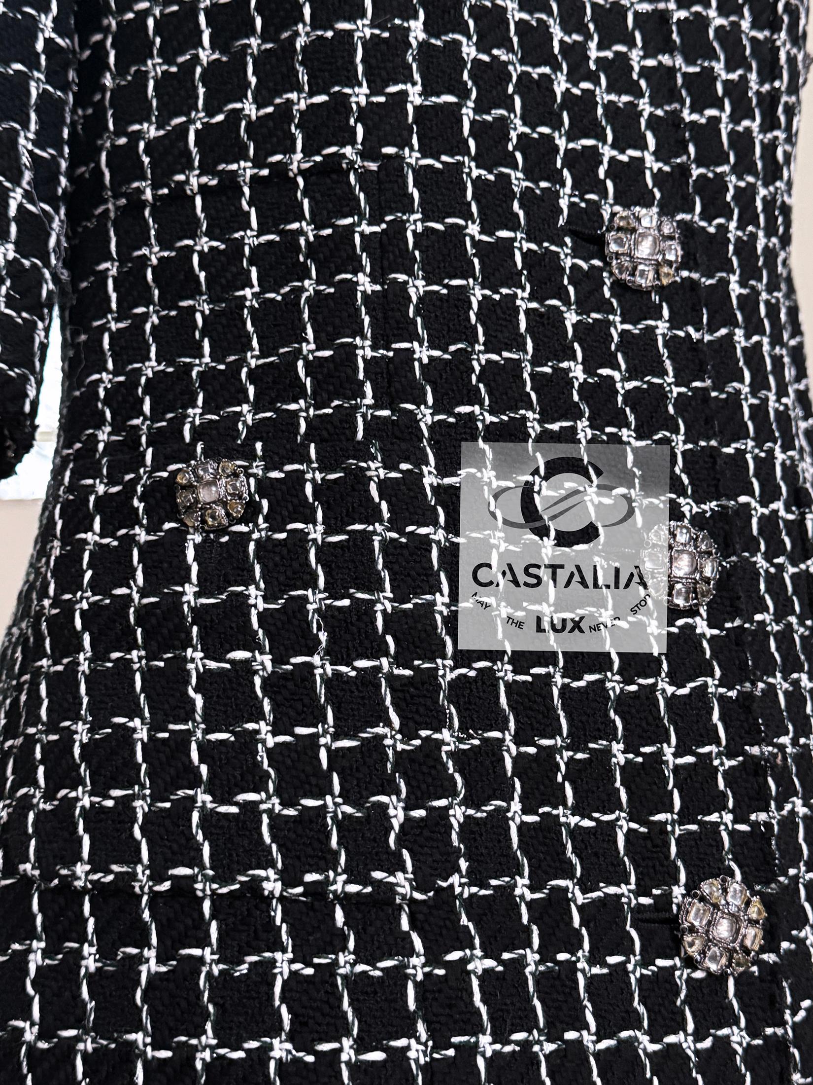 Chanel Artisanal CC Buttons Black Tweed Jacket 38 FR For Sale 8
