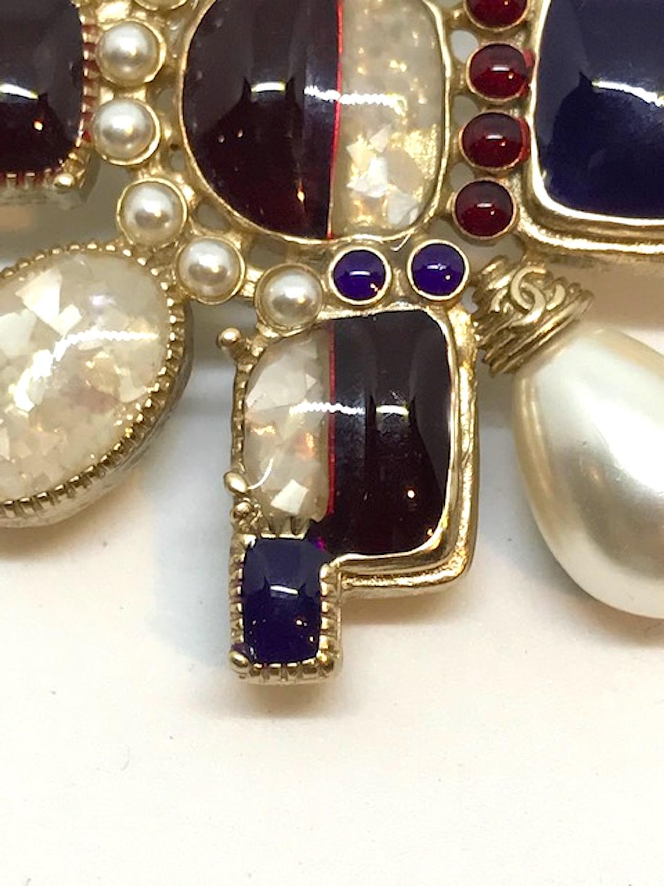 Women's or Men's Chanel Asymmetric Medallion Pin, 2016 Collection