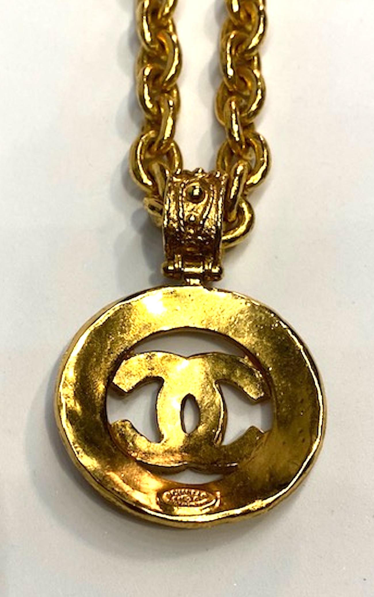 Chanel Autumn 1994 Pendant Necklace 7