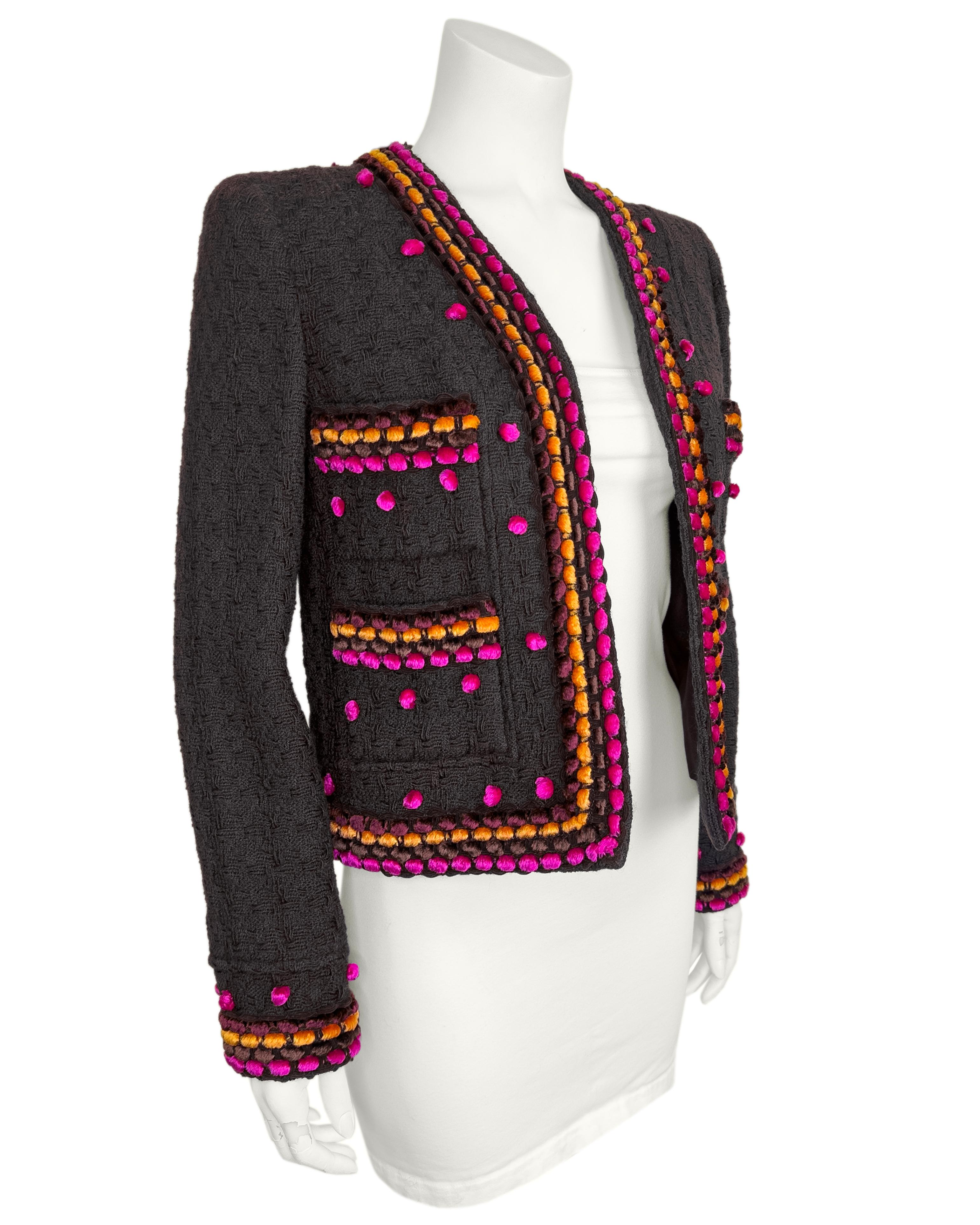 Chanel Automne 1997 Veste en laine bouclée Brown avec  Bordure en velours chenille Bon état - En vente à Toronto, Ontario