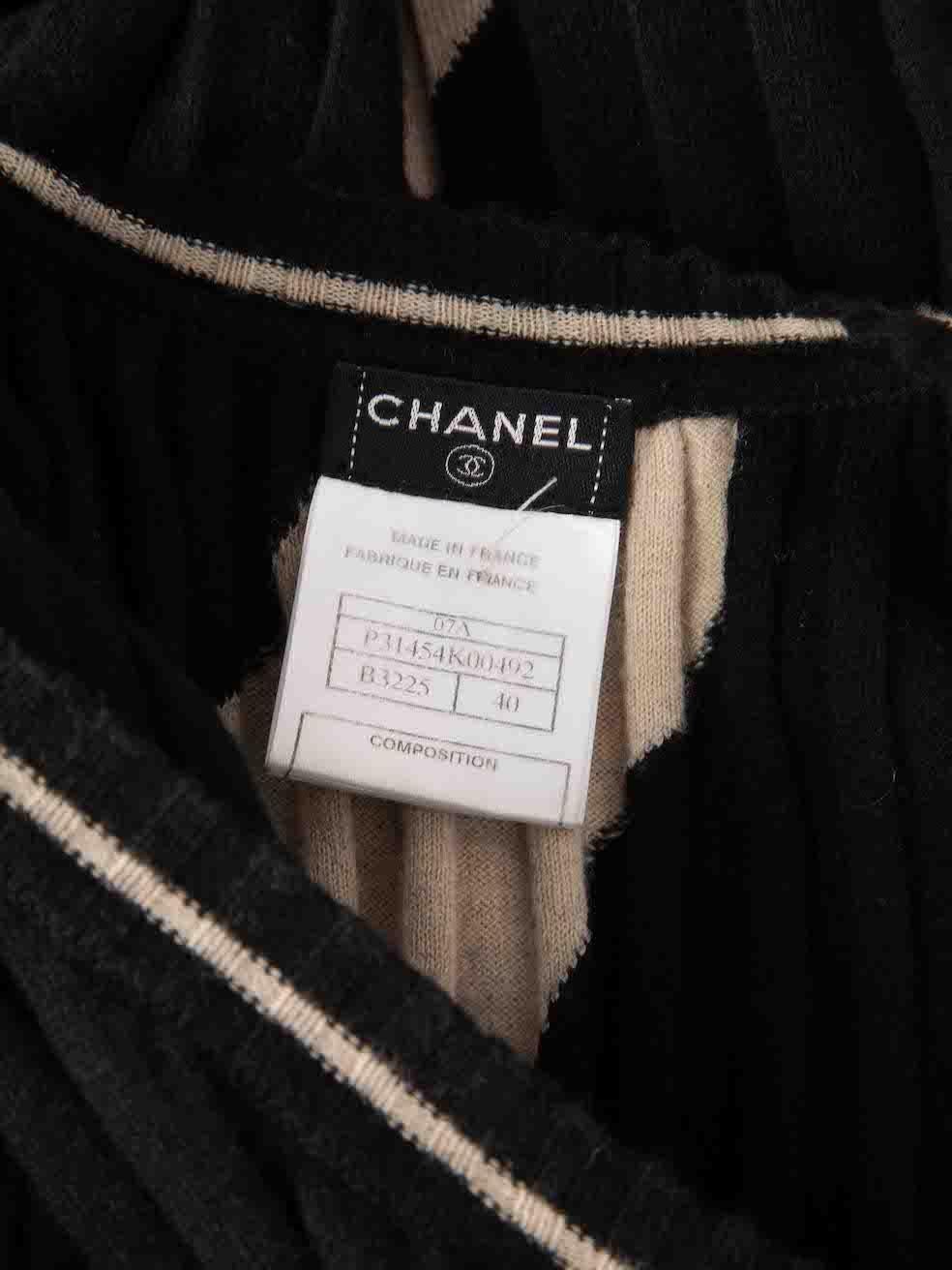 Chanel Autumn 2007 Black Patterned Pleated Dress Size L 2