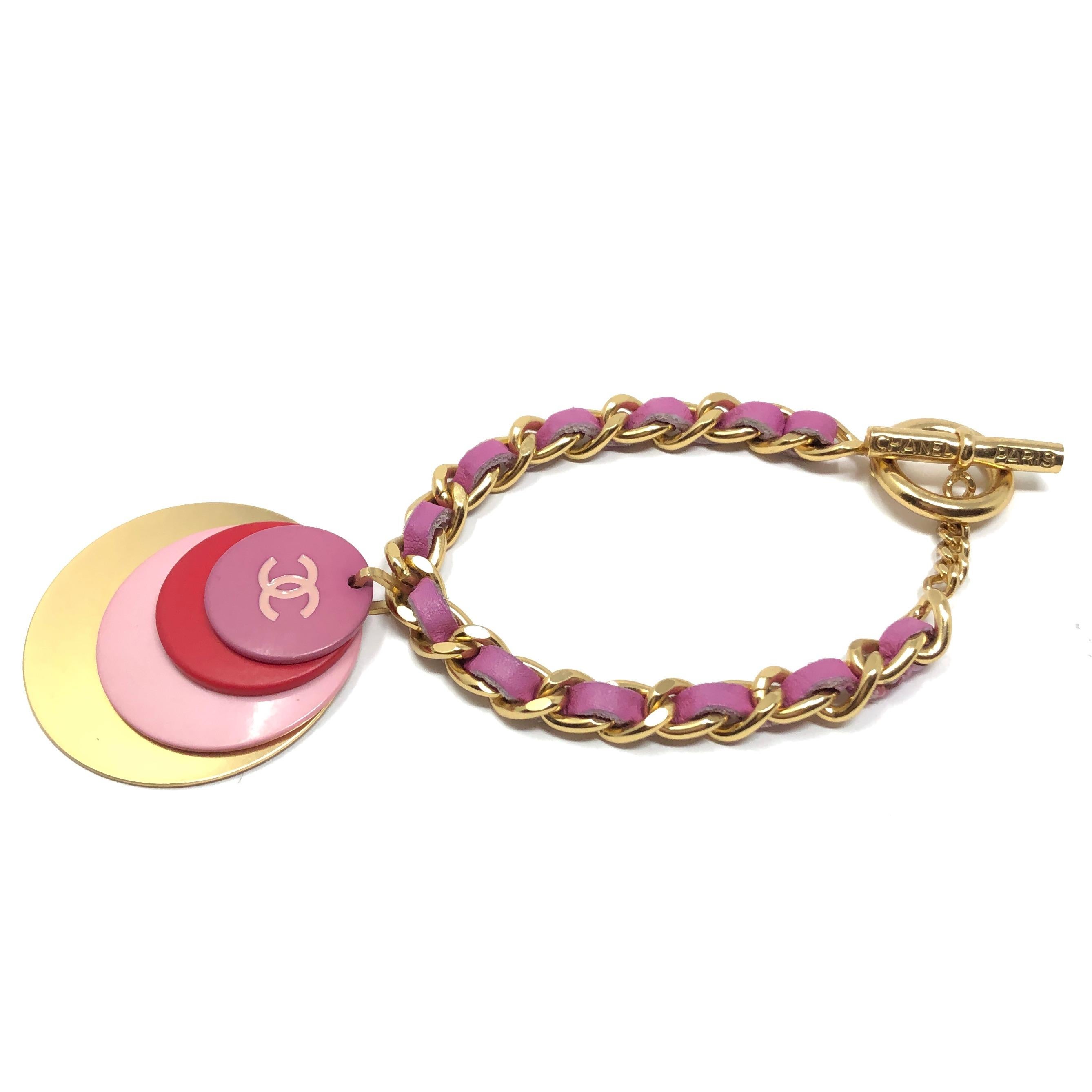 Chanel Autumn/Winter 2001 Gold Plated and Pink Leather Vintage Logo Bracelet In Excellent Condition For Sale In Skelmersdale, GB