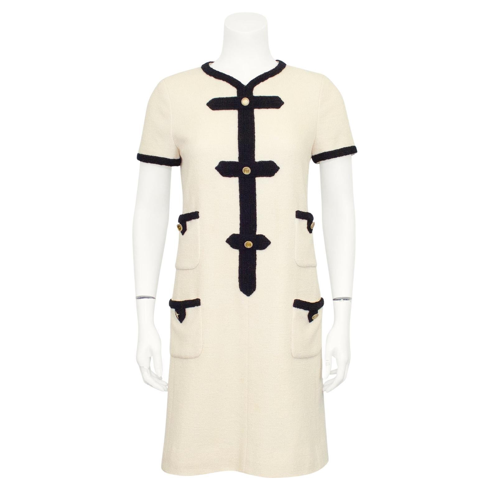 Chanel Autumn/Winter 2005 Cream Wool Dress with Black Passimenterie Trim For Sale