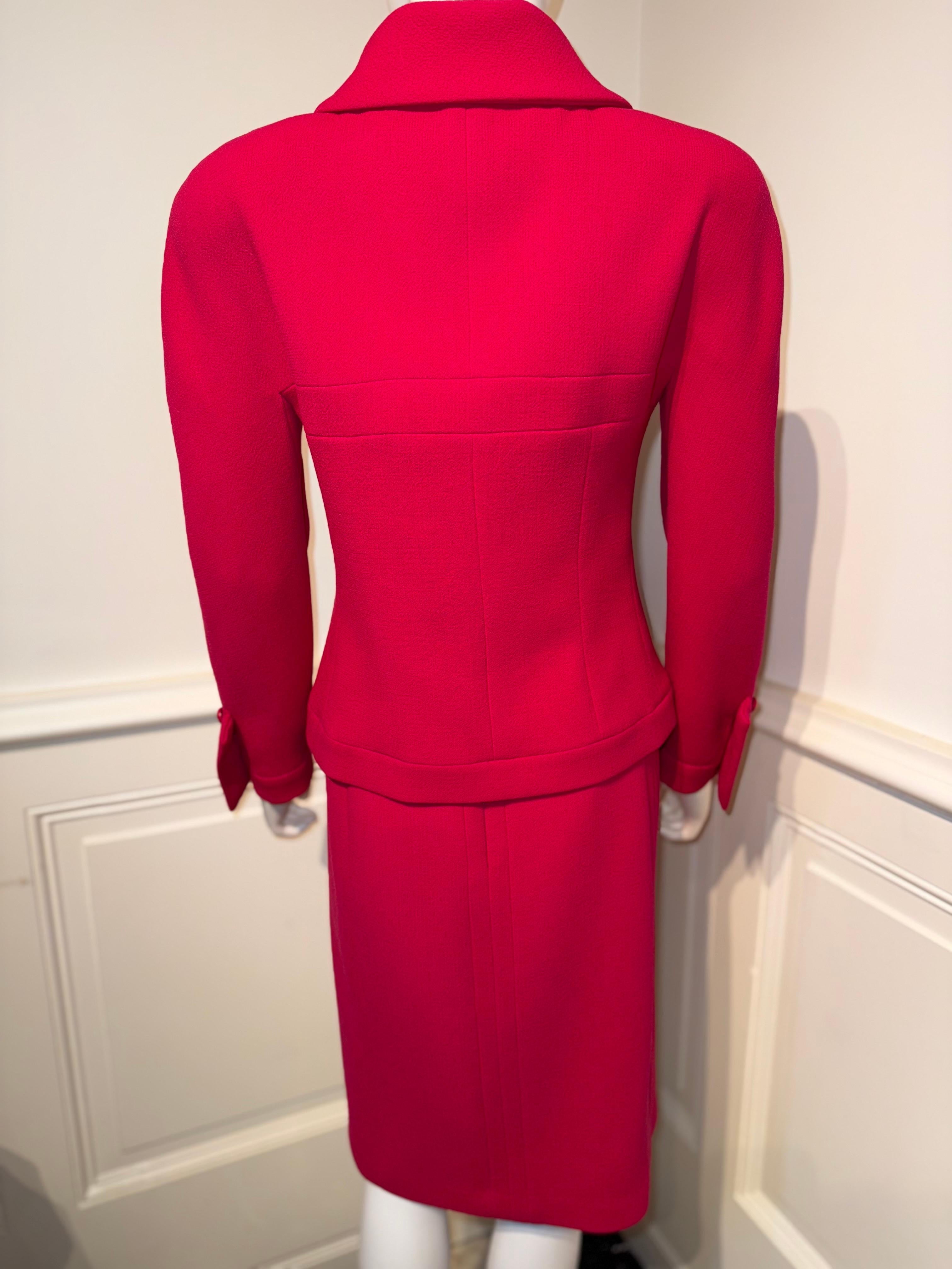 Chanel AW 1991 Hip-Hope Collection abito con gonna fucsia da passerella di Karl Lagerfeld in vendita 7