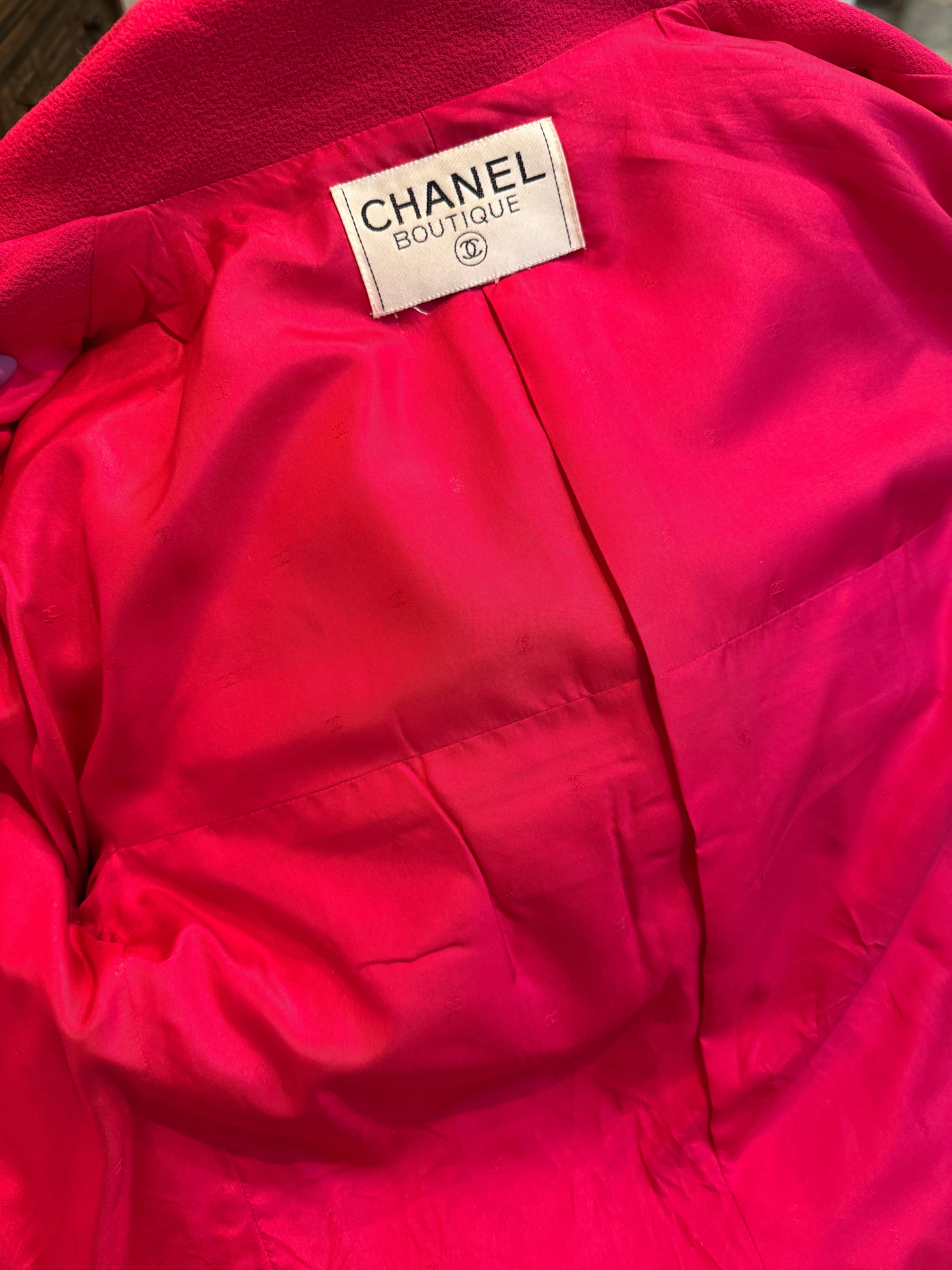 Chanel AW 1991 Hip-Hope Collection abito con gonna fucsia da passerella di Karl Lagerfeld in vendita 11