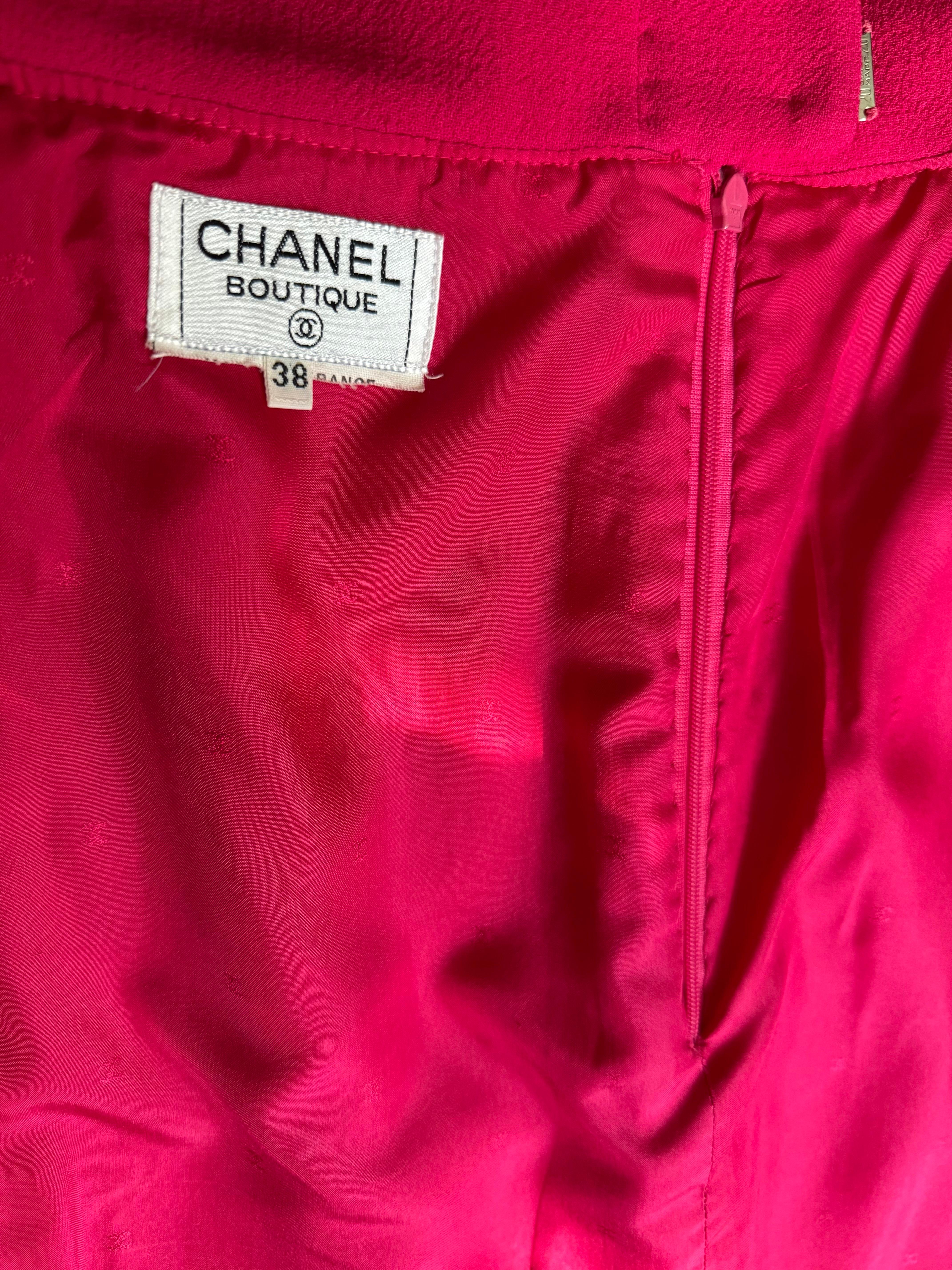 Chanel AW 1991 Hip-Hope Collection abito con gonna fucsia da passerella di Karl Lagerfeld in vendita 12