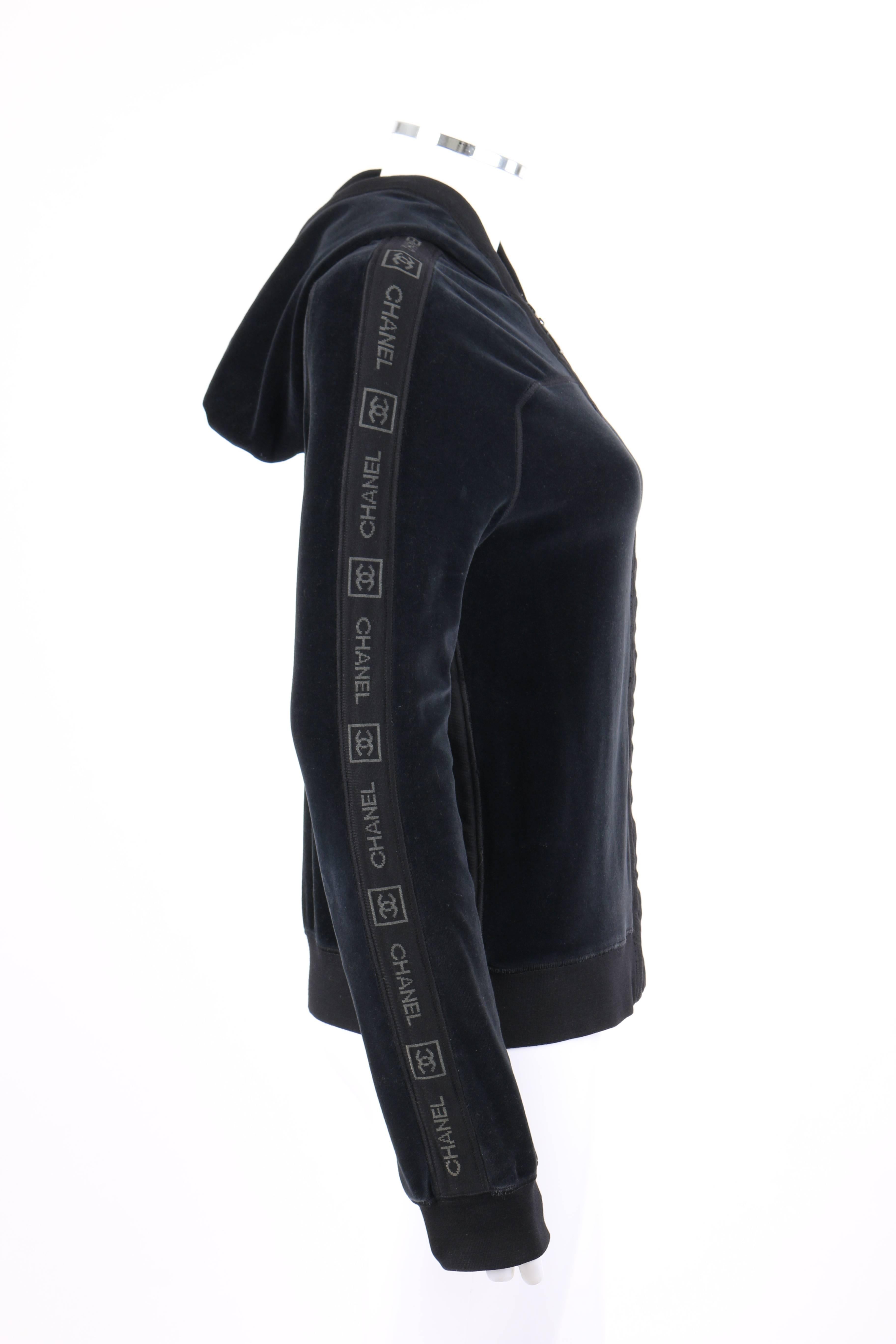 CHANEL A/W 2005 Black Velour Zip Up Signature Hooded Sweater Track Jacket In Excellent Condition In Thiensville, WI