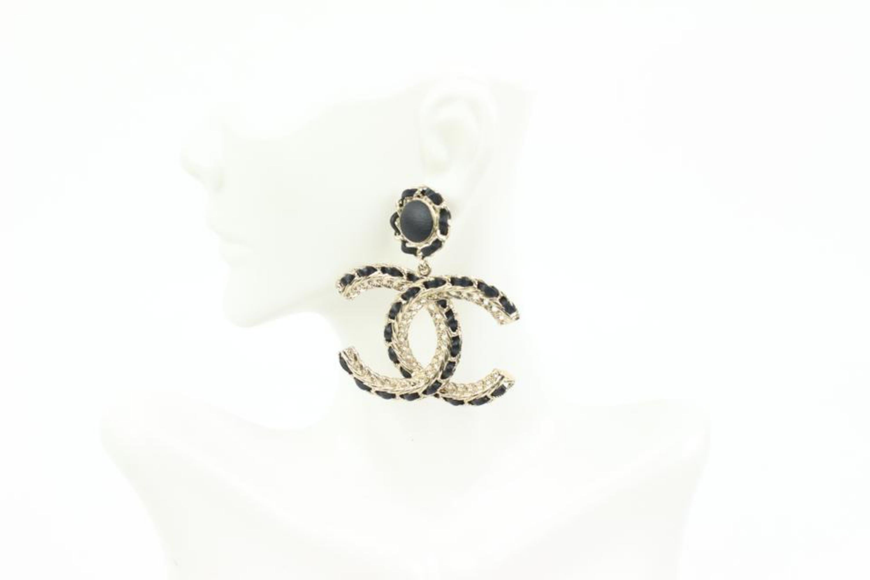 Women's Chanel B 22S Jumbo Interlaced CC Chain Drop Earrings 17cz413s