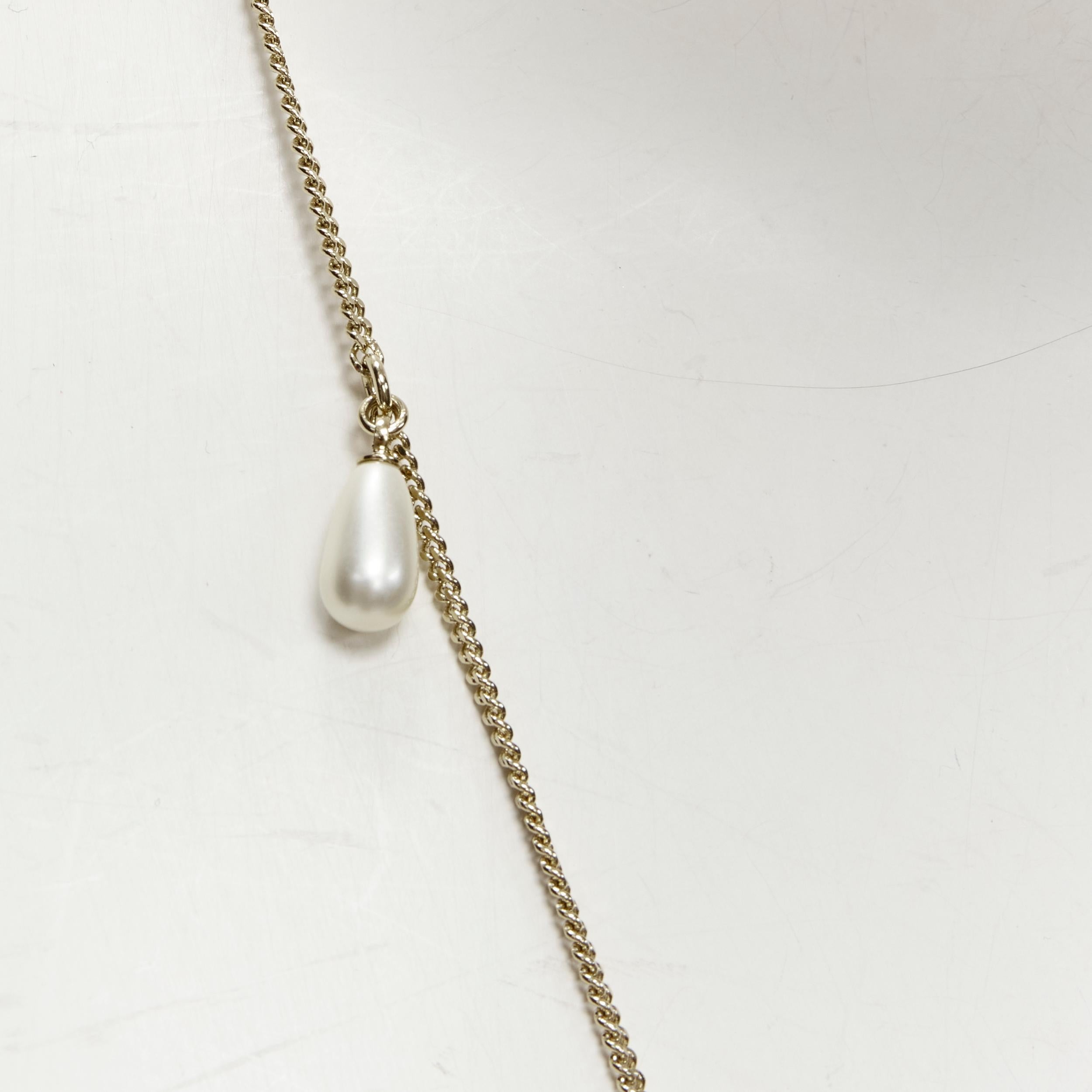 CHANEL B18 B Heart CC logo black resin drop pearl gold necklace For Sale 1