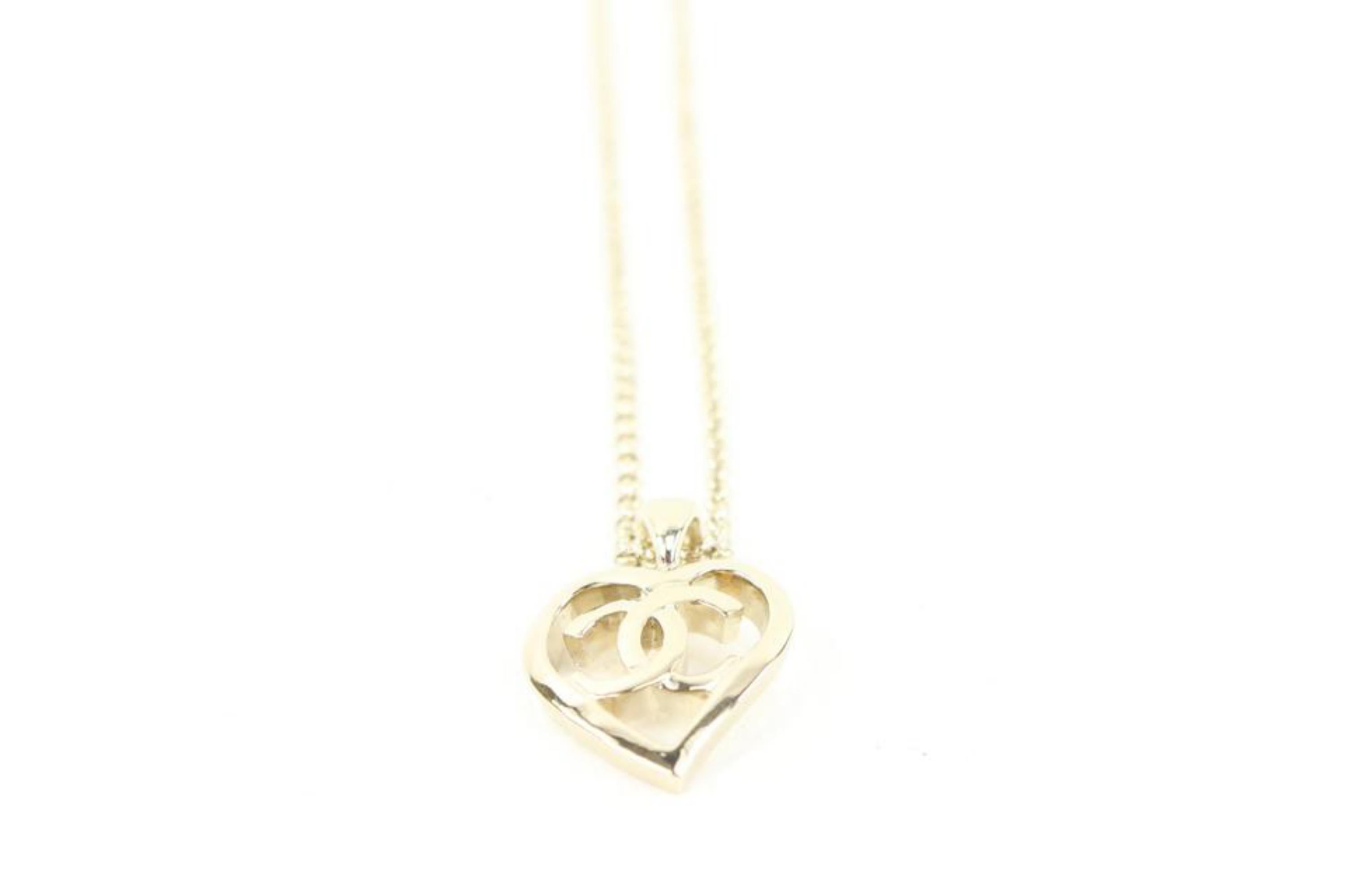 Chanel B22P Gold Heart CC Logo Chain Necklace 76c24s In New Condition In Dix hills, NY