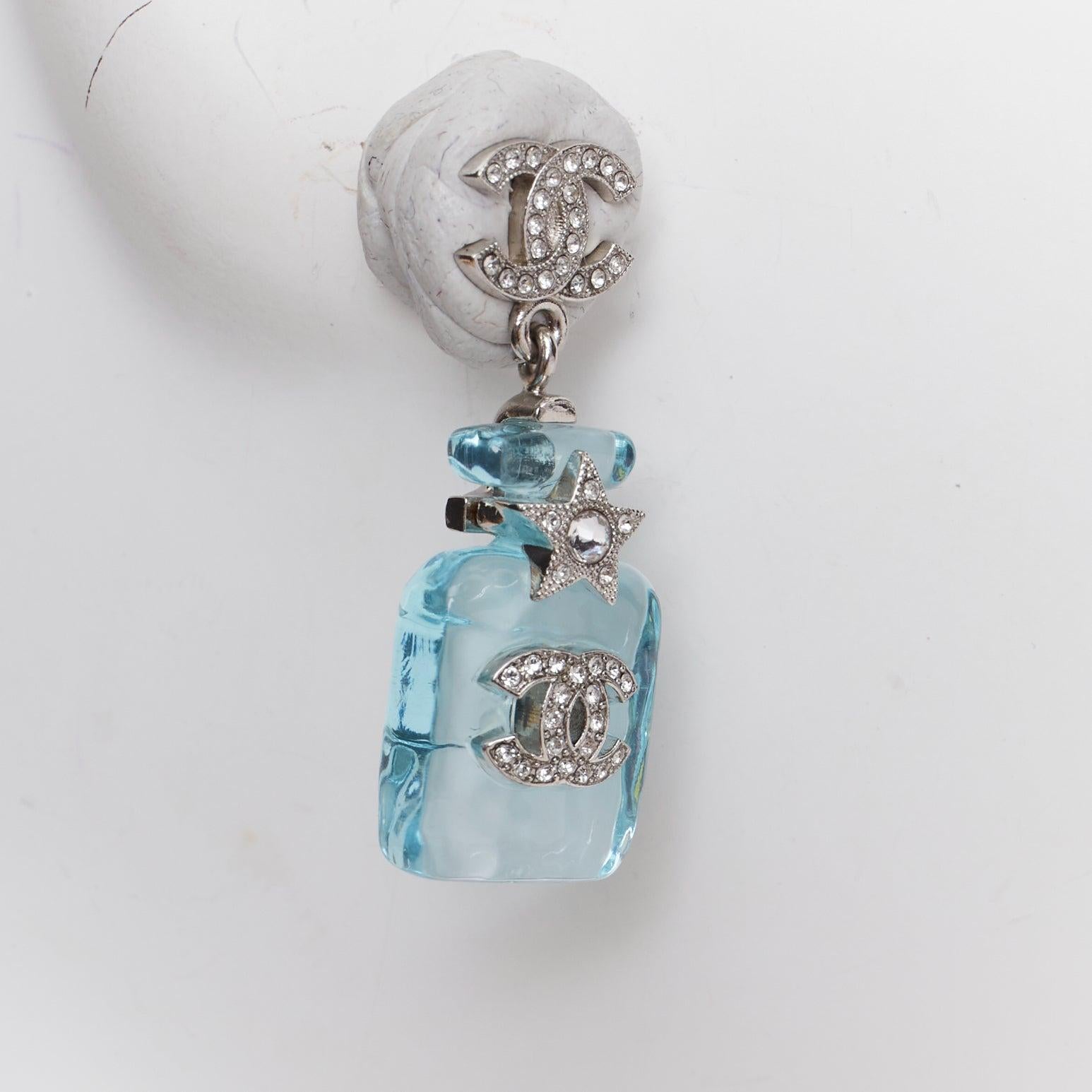 CHANEL B23S Cocomark bleu acrylique flacon de parfum CC logo étoile boucles d'oreilles Paire en vente 1