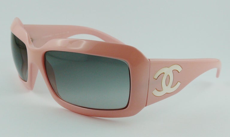 Sunglasses Chanel Pink in Metal - 22007994