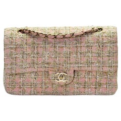 Borsa a spalla Chanel Baby Pink Tweed Medium Classic Double Flap 2.55