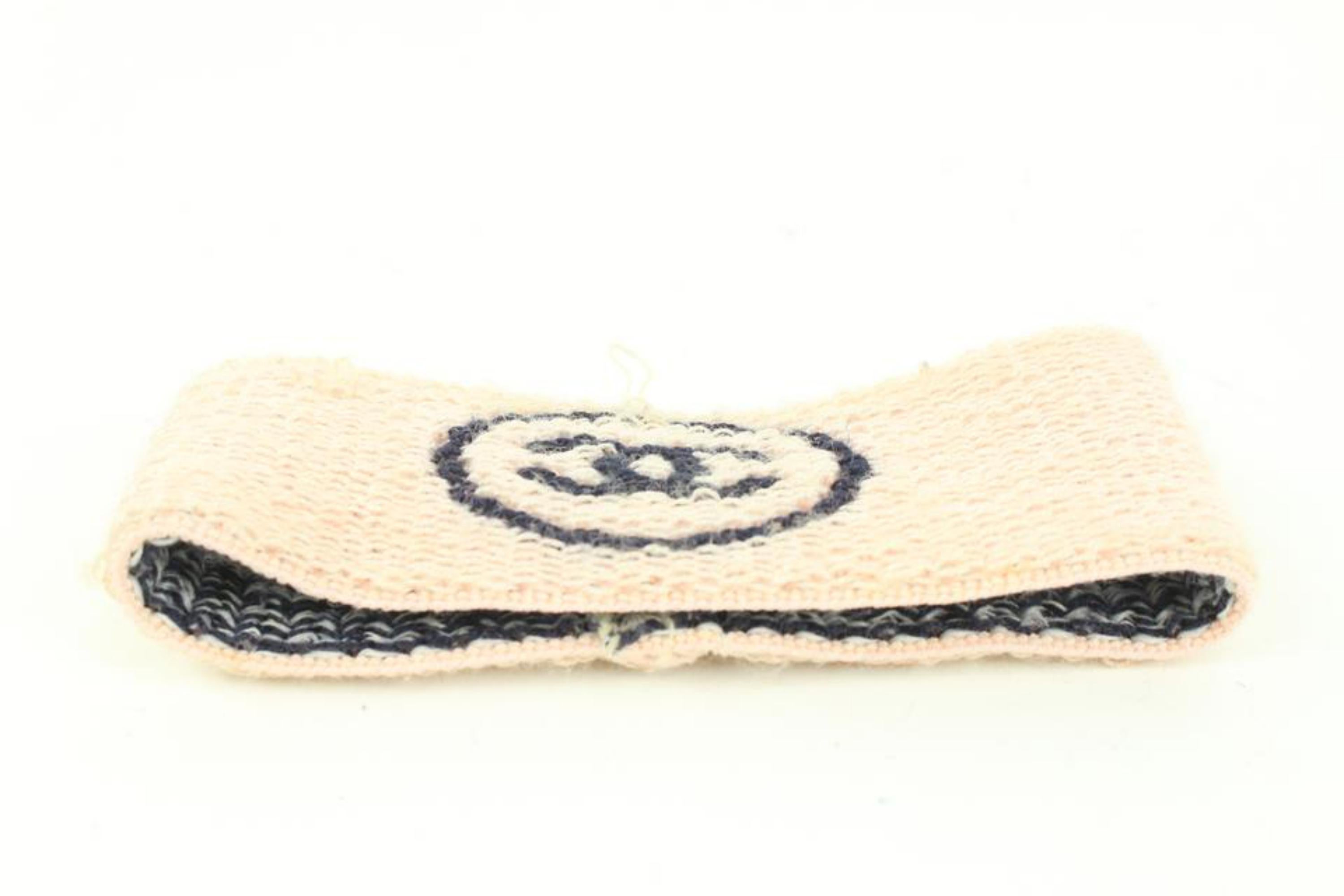 Chanel Baby Pink x Navy Wristband Gym Bracelet  28ck420s In Good Condition For Sale In Dix hills, NY