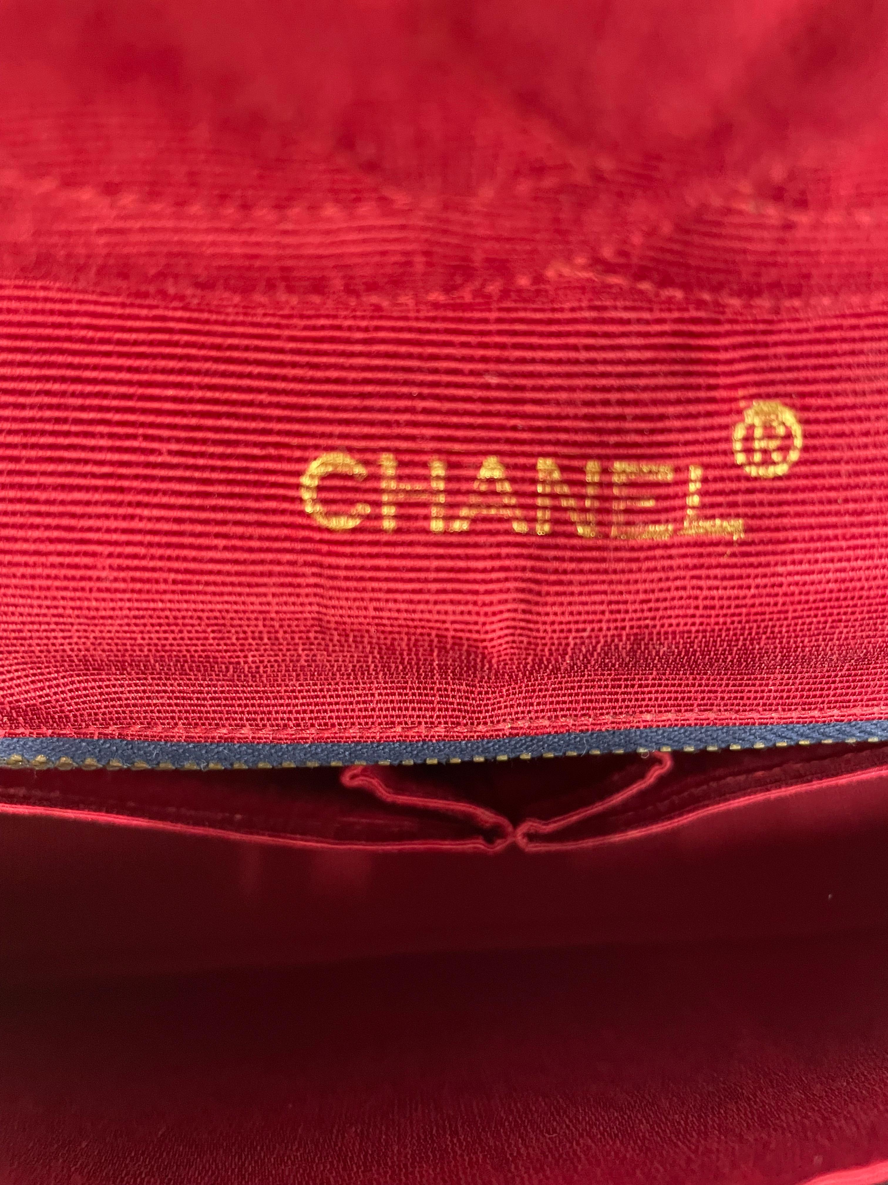 Chanel Bag, 225, Navy Jersey with Red Rope Piping, Gold Hardware For Sale 3